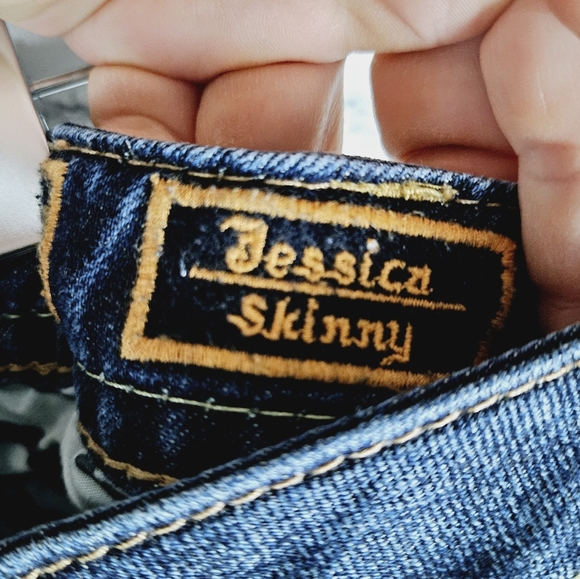 ROCK REVIVAL | Jessica skinny flap pocket jeans - Picture 9 of 13